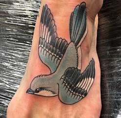 Erik Axel Brunt tattoo artist