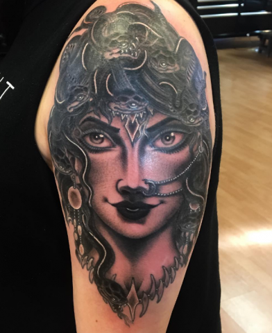Dave Regan tattoo medusa black grey