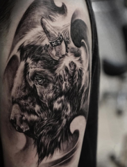 Jerre Tattoo Studio 73 black n grey realism